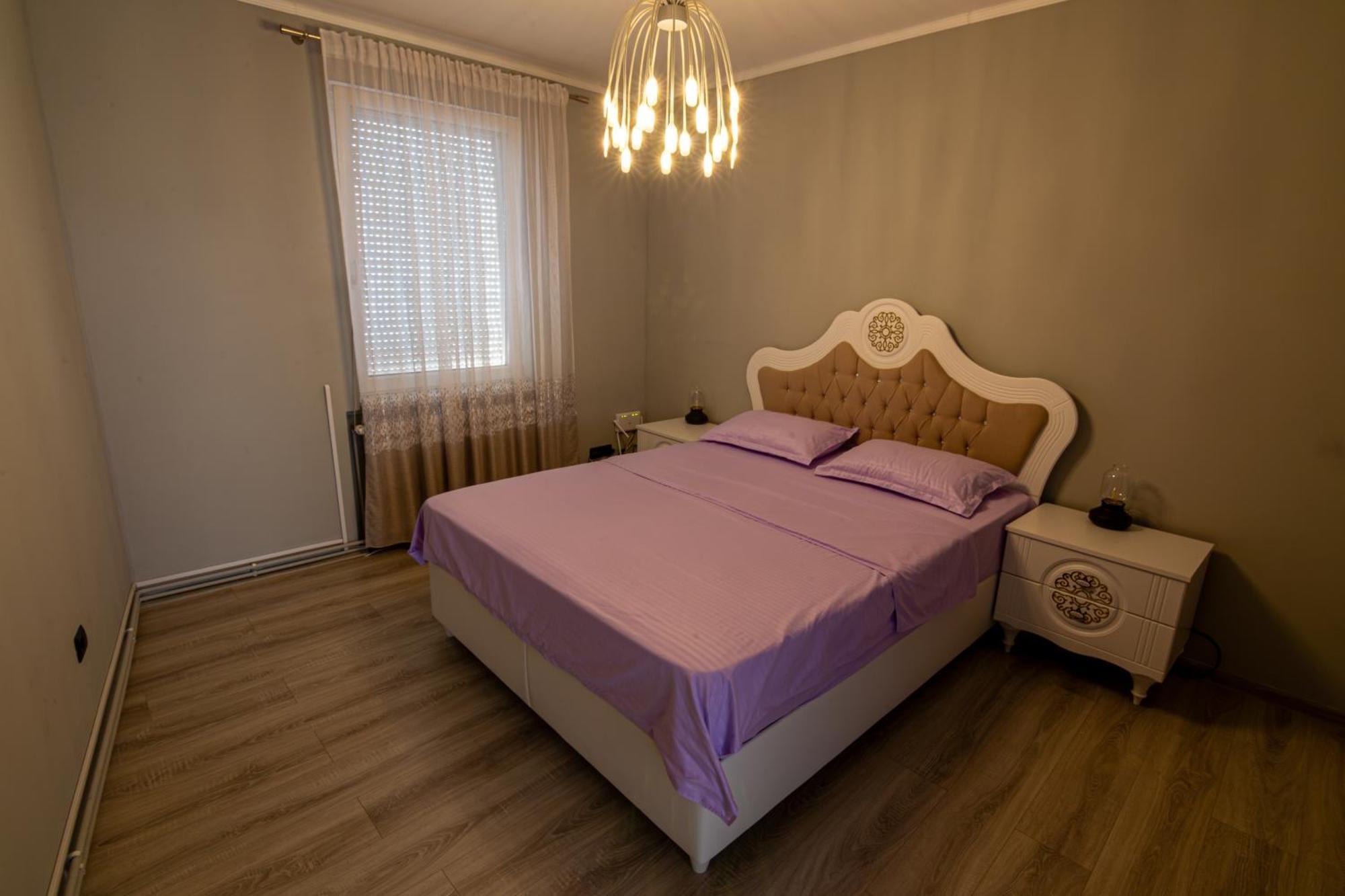 Whitehouse Apartment Arad Exterior photo